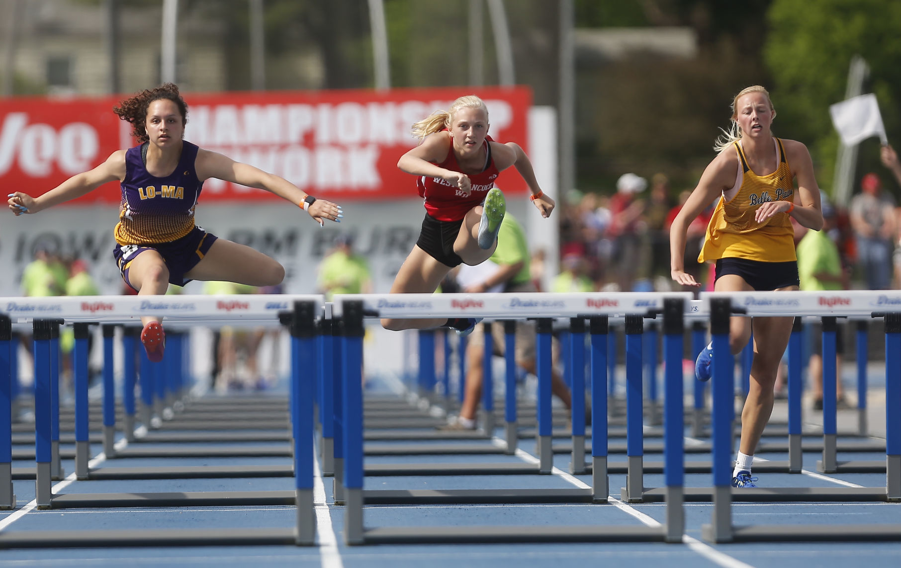 State Track Fri 32